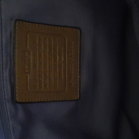 Coach Medium Tote WELL WORN - Picture 12 of 15